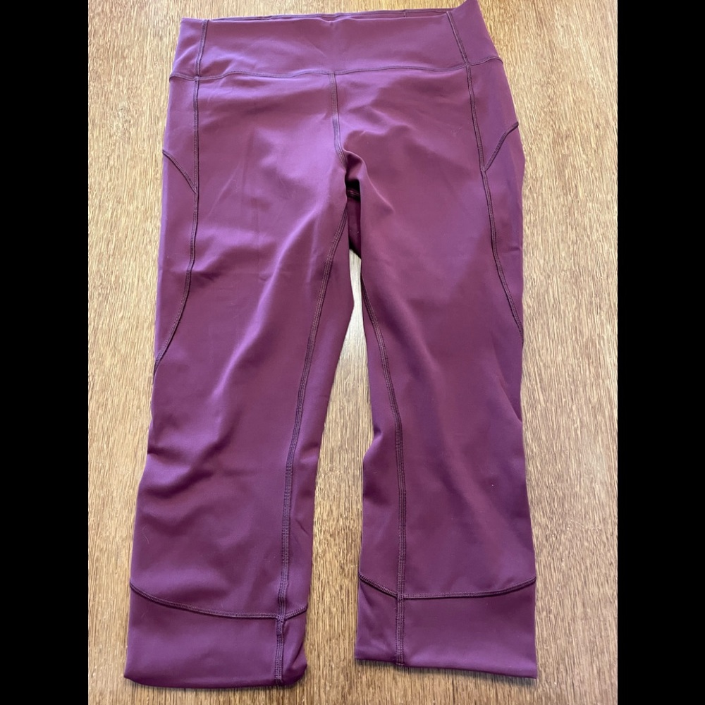 Lululemon In Movement 19inch leggings - size 10 - burgundy